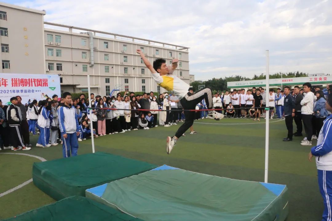 致敬建黨百年，拼搏時(shí)代風(fēng)采 | 珠海市管理專(zhuān)修學(xué)校2021年秋季運(yùn)動(dòng)會(huì)圓滿(mǎn)閉幕！